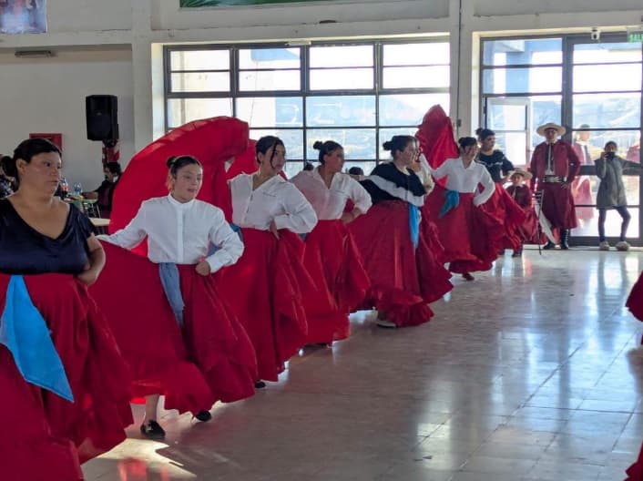 La cultura nos une, nos identifica y fortalece nuestras raíces.