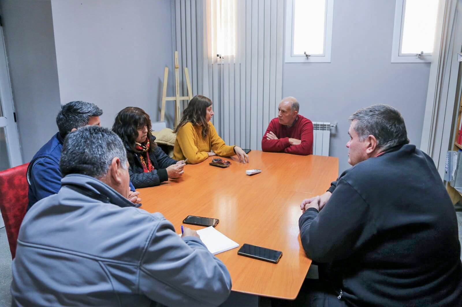 Reunión por la Presencia de Insectos Invasores en Iglesia