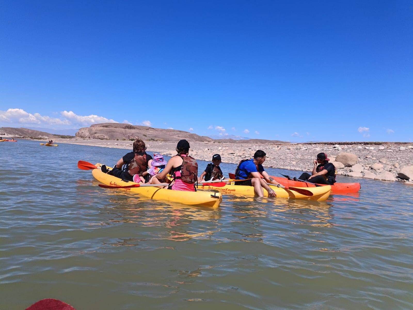 Kayak en el Dique Cuesta del Viento