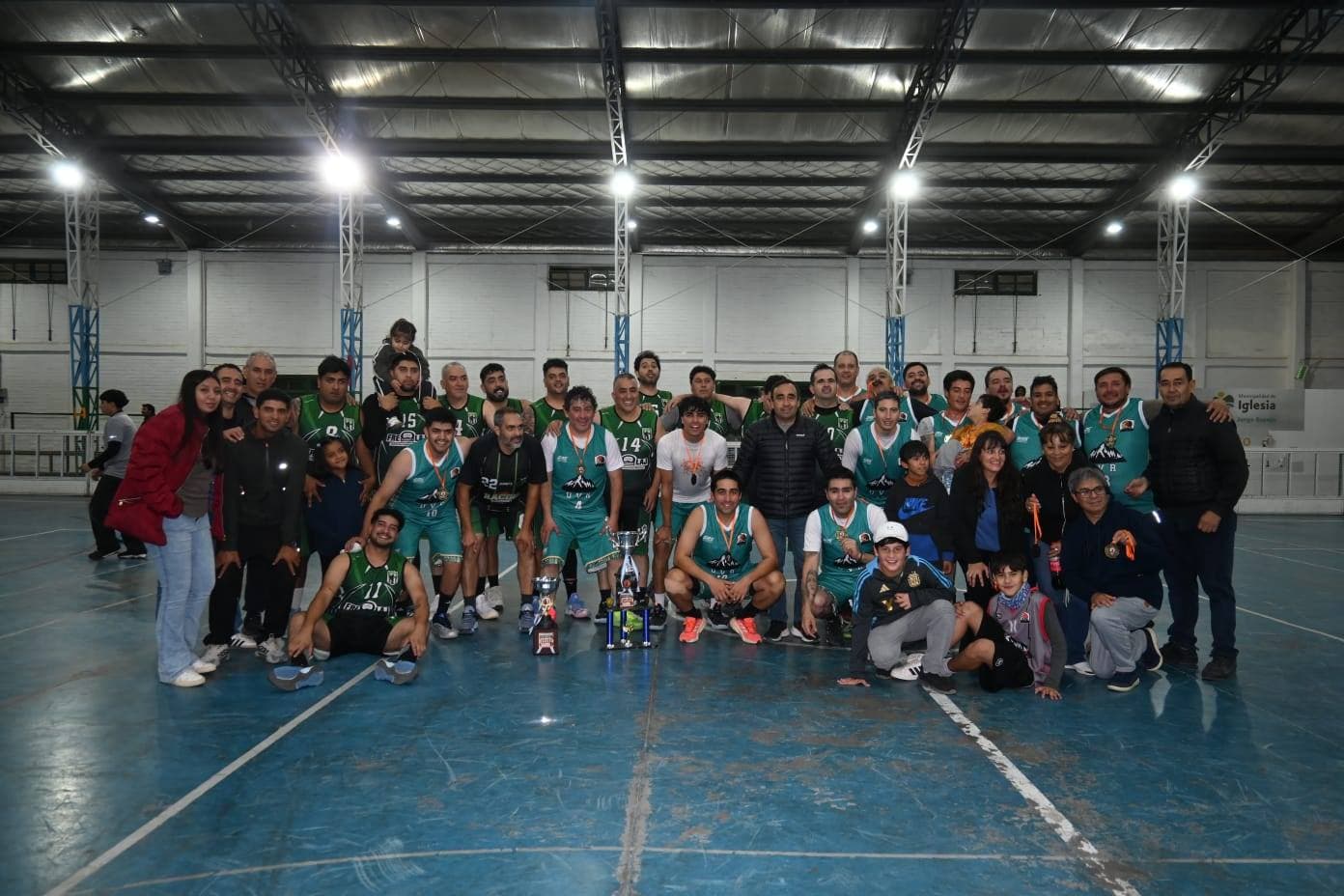 UVR CAMPEÓN DEL TORNEO APERTURA DE BÁSQUET