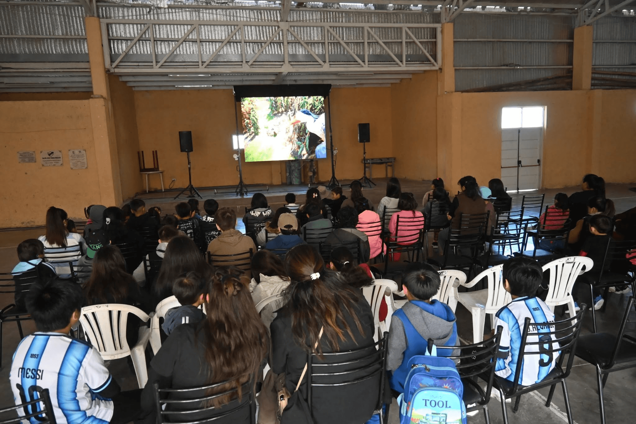 Una tarde de cine, sonrisas y amistad en Bella Vista