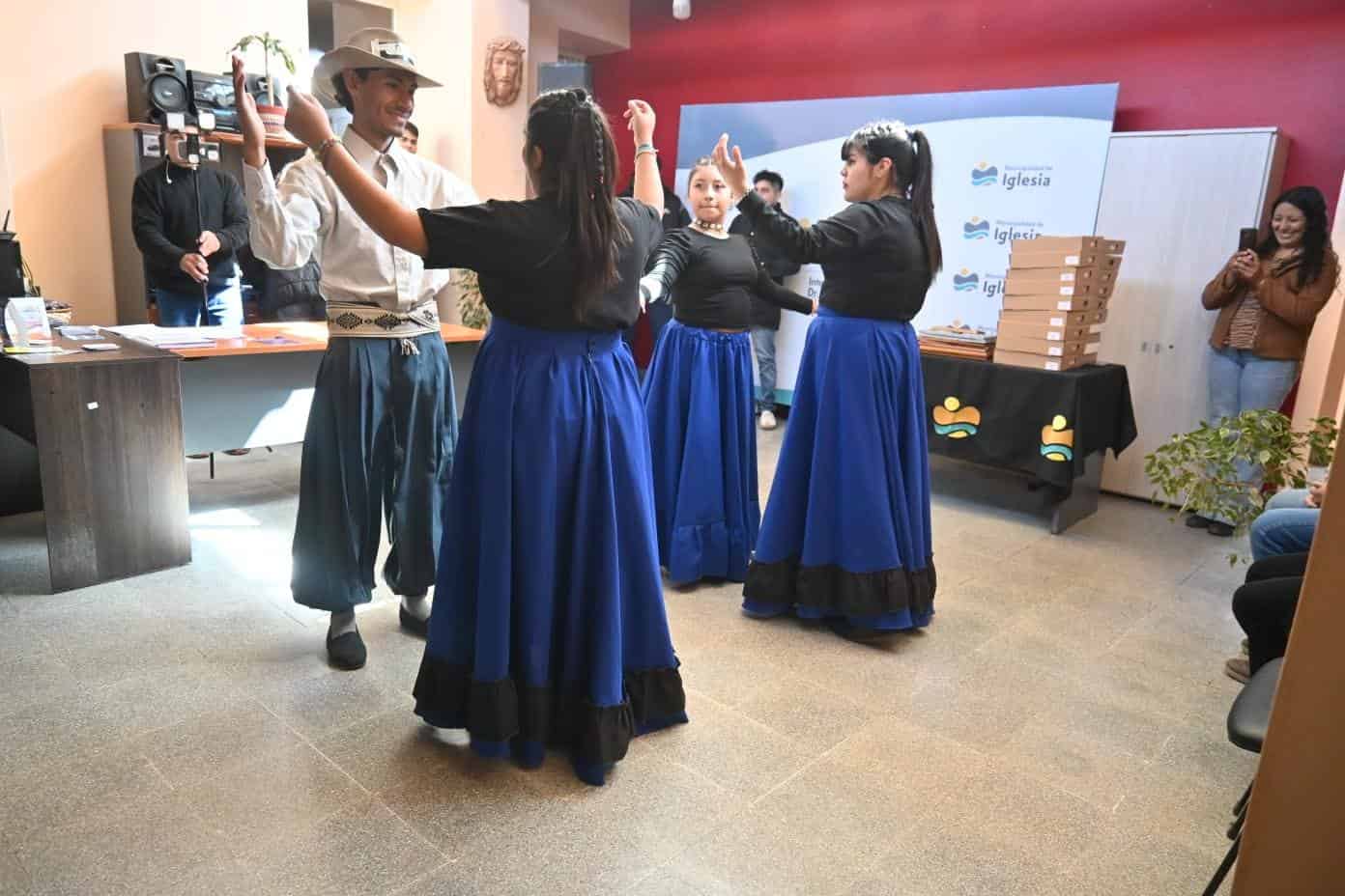Celebramos el Día del Folklore en Iglesia