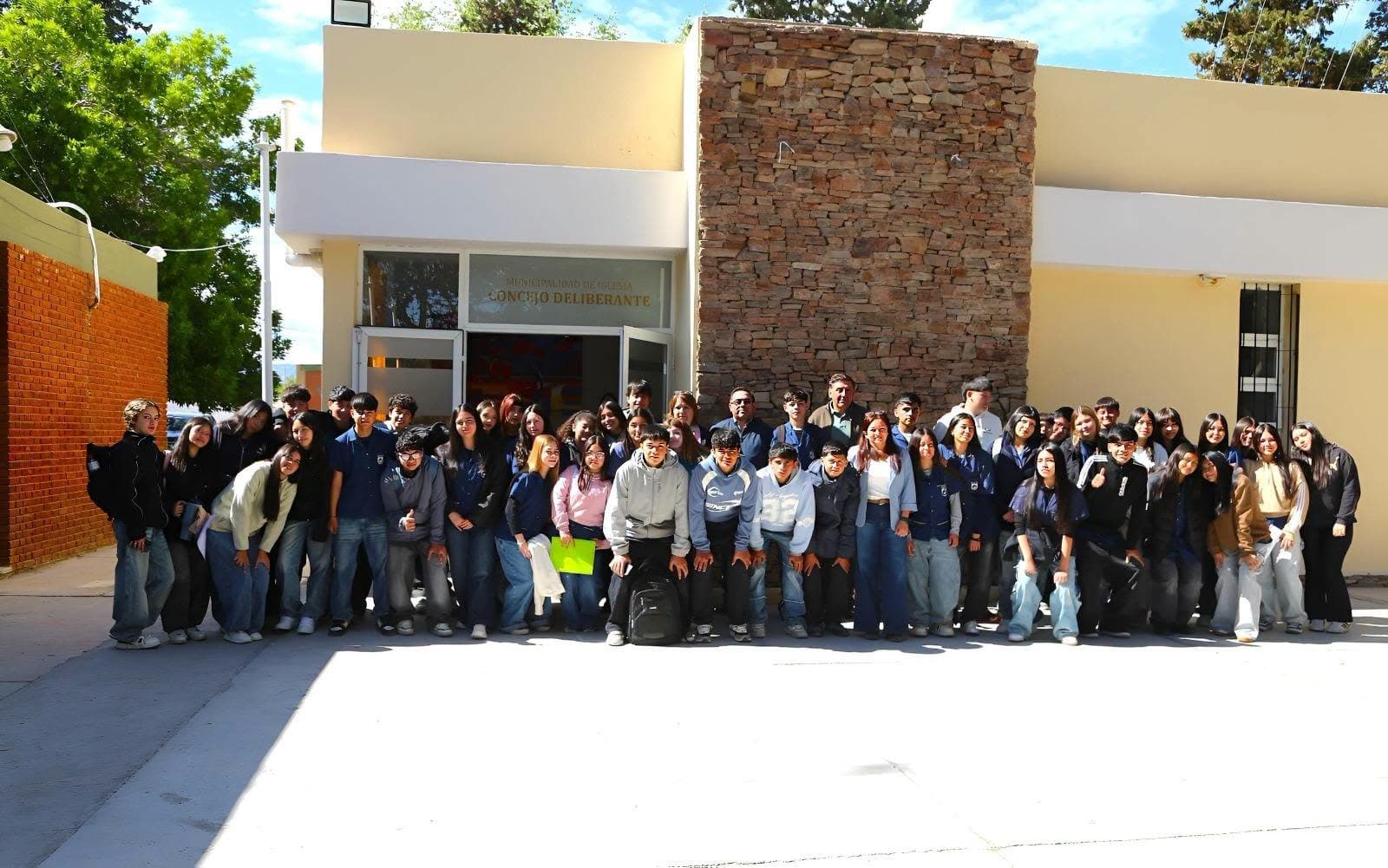 Visita de la Escuela Agotecnica Cornelio Saavedra