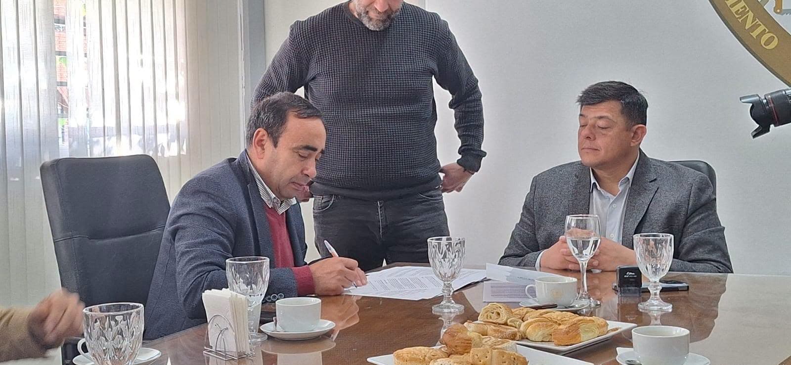 Iglesia fortalece el desarrollo productivo con un nuevo convenio junto al INTA y la Municipalidad de Jáchal