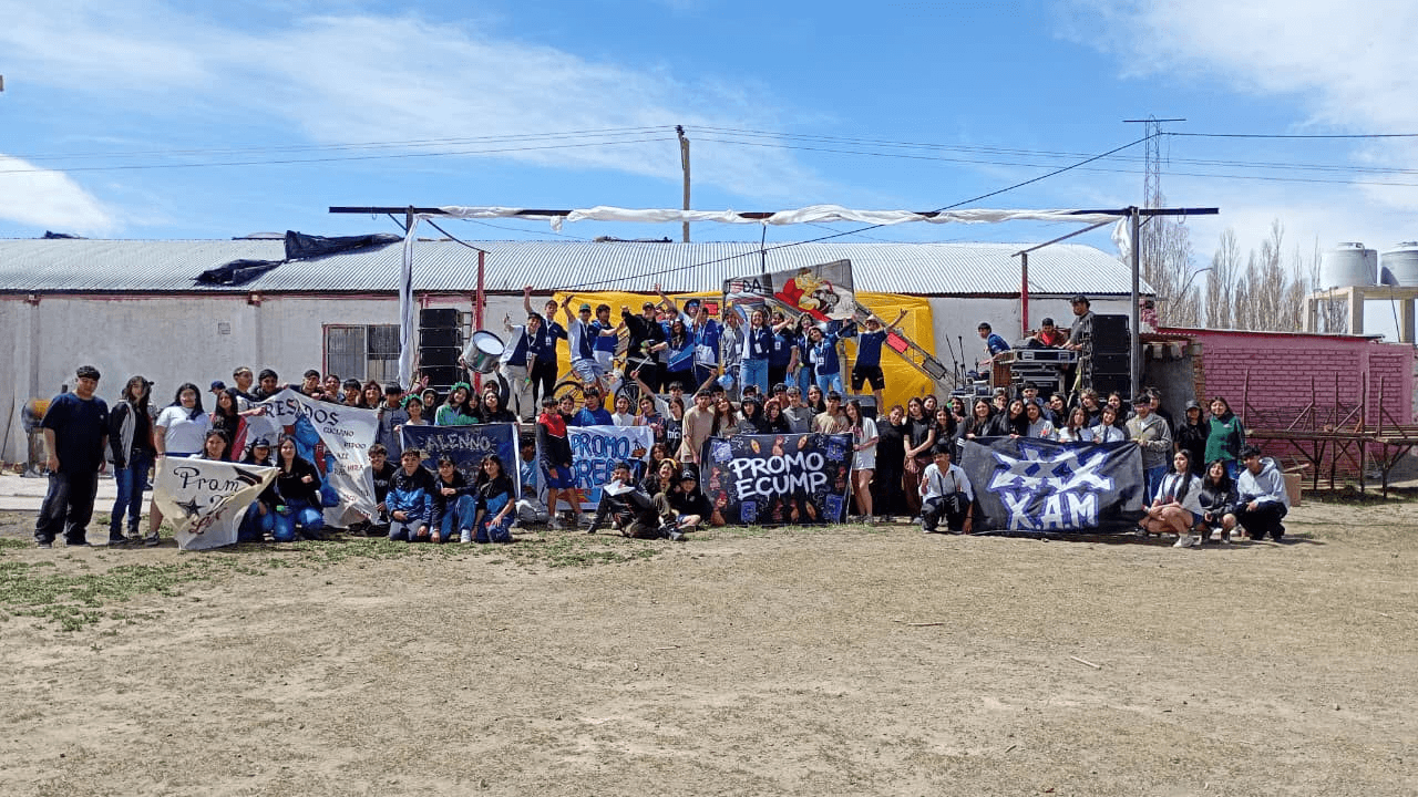 La juventud de Iglesia celebró la llegada de la primavera